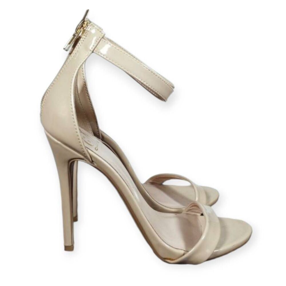 D NUDE SANDAL HEELS SZ.7.5 EUC